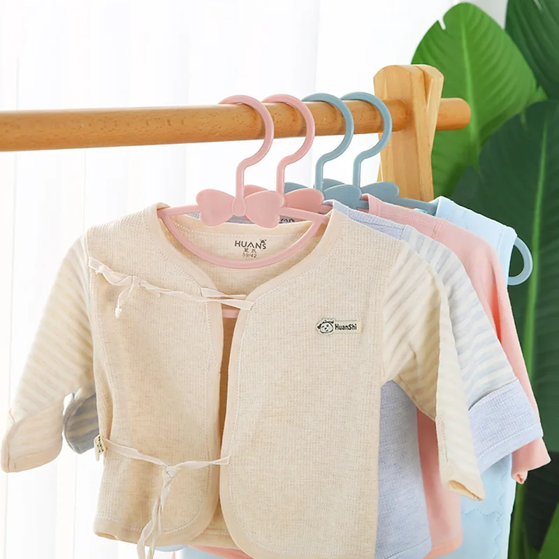 5-50Pcs Baby Hangers Plastic K - Baby Nursery Hangers ulasan dan harga
